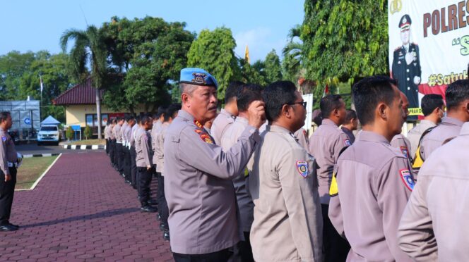 
					Propam Polres Pekalongan Gelar Pemeriksaan Mendadak Usai Apel, Tegur Anggota Tak Disiplin