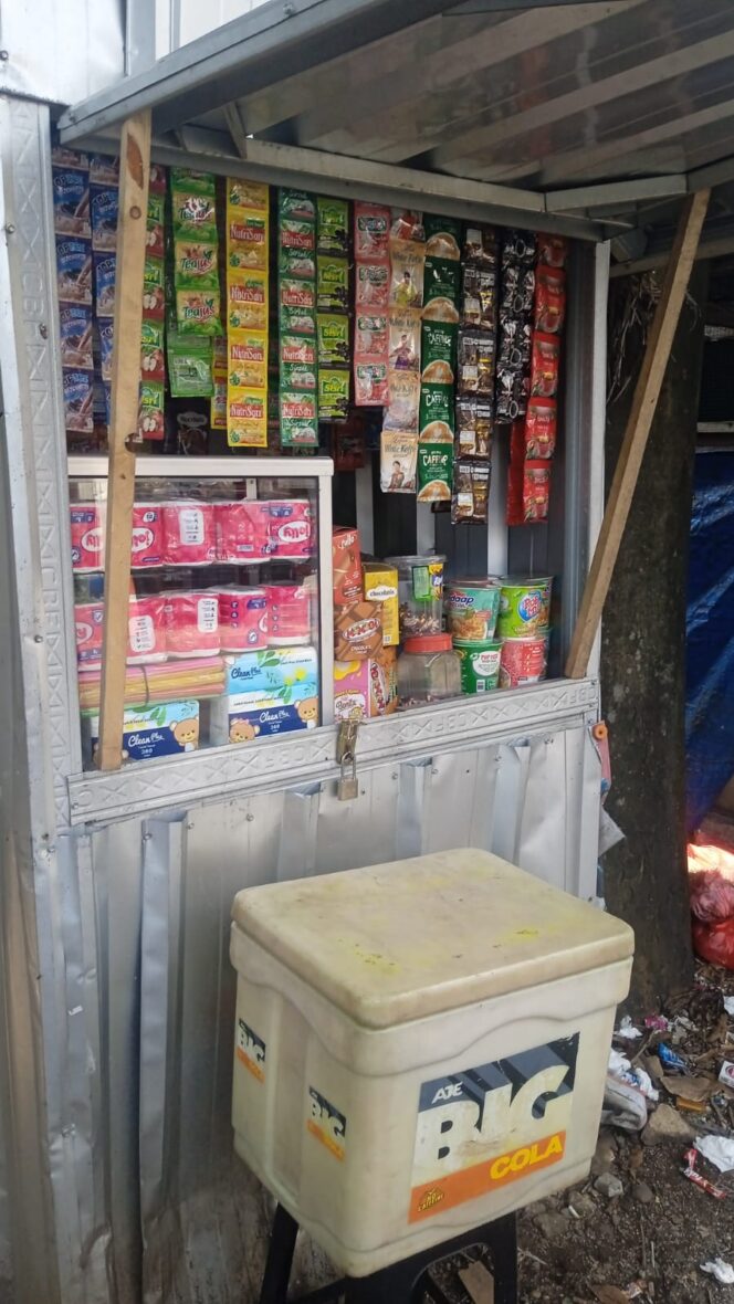 
					Warung Kelontongan Penjualan Obat Obatan Tramadol,Eximer,dan Trihex,Makin Merajalela di Cibinong Kabupaten Bogor