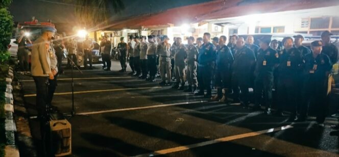 
					Polsek Ciputat Timur Gelar Patroli Gabungan Skala Besar, Wilayah Kondusif