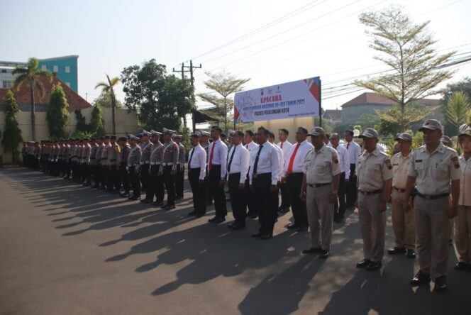 
					Polres Pekalongan Kota Gelar Upacara Hari Olahraga Nasional ke-42 tahun 2025, dengan Tema “Olahraga Satukan Kita” 