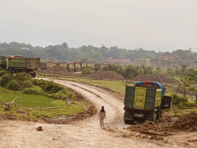 
					Aktivitas Galian C Ilegal di Desa Wibawamulya Diduga Rusak Lingkungan, Pemerintah Dinilai Tutup Mata