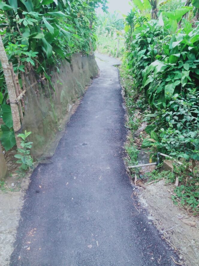 
					Dana Banprov Desa Banjarwangi Bangun Jaling Melalui Program Pengaspalan