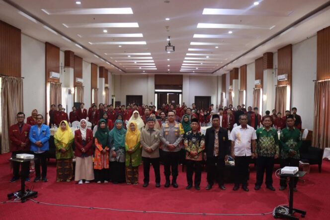 
					Konsolidasi Akbar IMM Jateng di Pekalongan: Kapolres Titip Pesan Penting untuk Mahasiswa