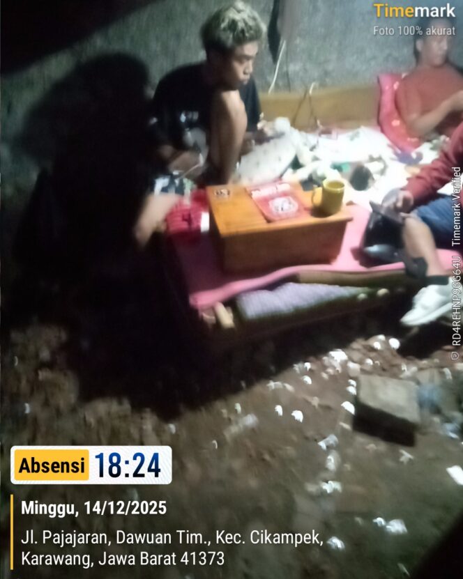 
					Warga Desak Sat Narkoba Polda Jabar Tangkap Penjual Obat Keras golongan g yang di kelola oleh Salim