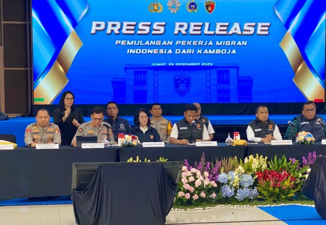 
					Bareskrim Polri Pulangkan 9 Pekerja Migran Korban TPPO dari Kamboja