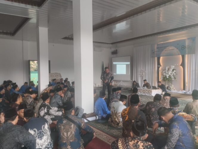 
					KUA Ciawi Bogor Menggelar Acara Nikah Massal Untuk Memperingati Hari Amal Bakti Ke-80