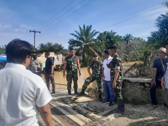 
					Satgas Gulbencal Yonzipur I/BB Mulai Pembangunan Jembatan Bailey di Desa Besilam Bukit Lembasa