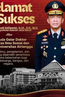 Kapolda Jabar Raih Gelar Doktor di Universitas Airlangga, Jadi Inspirasi Dunia Kepolisian dan Media
